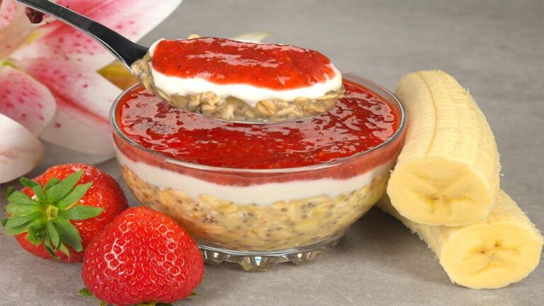 Zrób zdrowy deser z płatków owsianych i banana – schudnij 2 kg w tydzień!